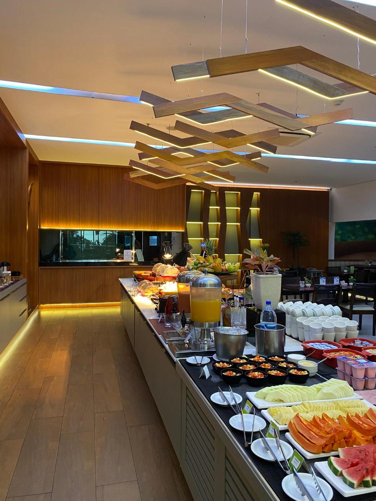 Quality Hotel Манаус Экстерьер фото