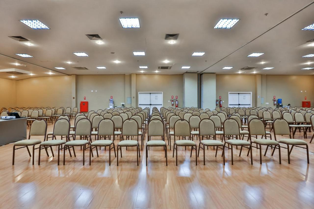 Quality Hotel Манаус Экстерьер фото